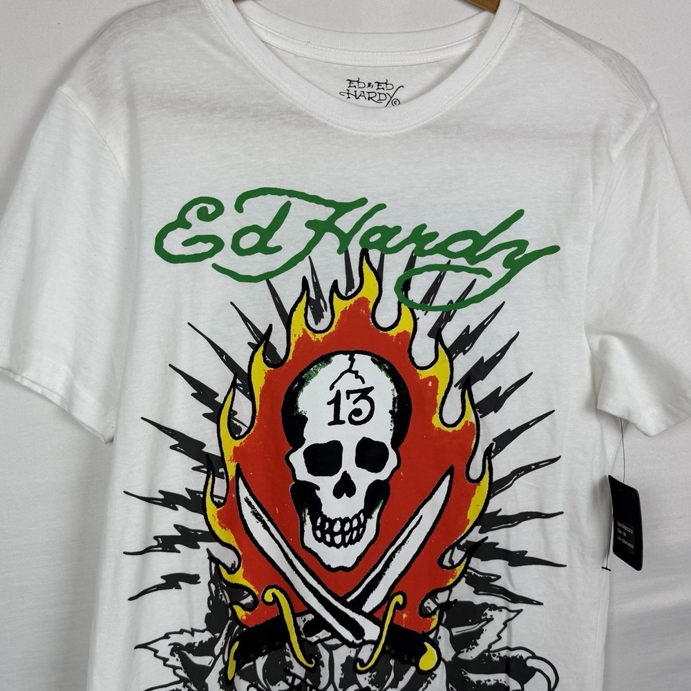 Ed Hardy Skull Flames Graphic Tee Mens Medium White Y2K Tattoo Streetwear